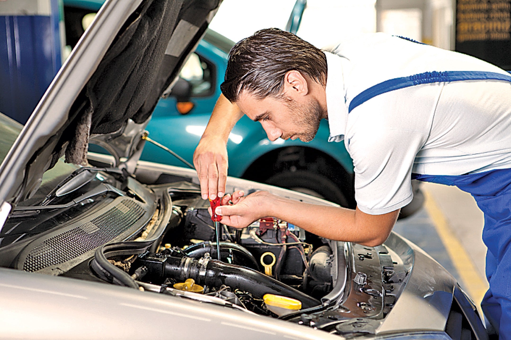 COMPLETE AUOMOTIVE CERTIFIED CAR MECHANICS